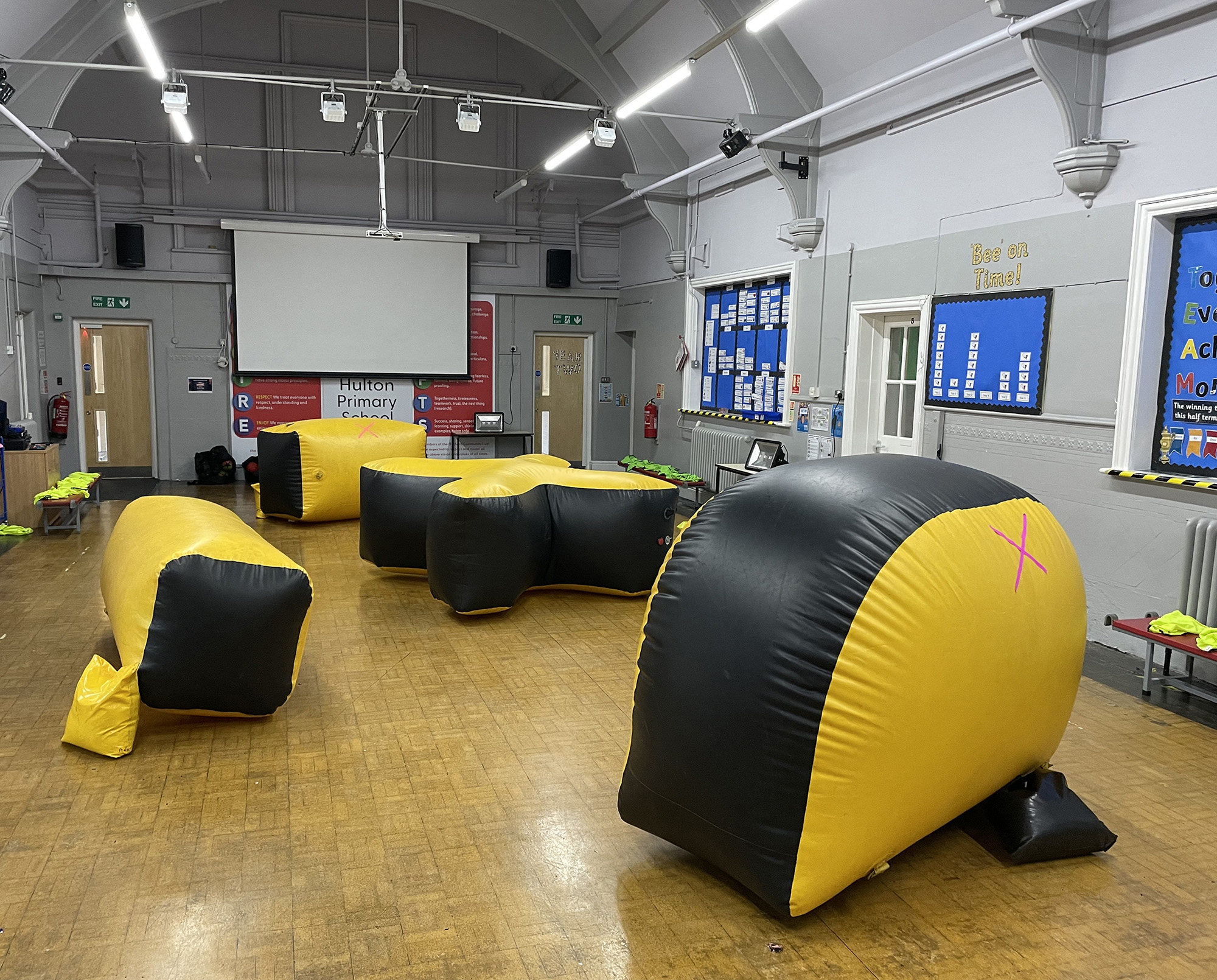 Bee Active Inflatable Shapes 11